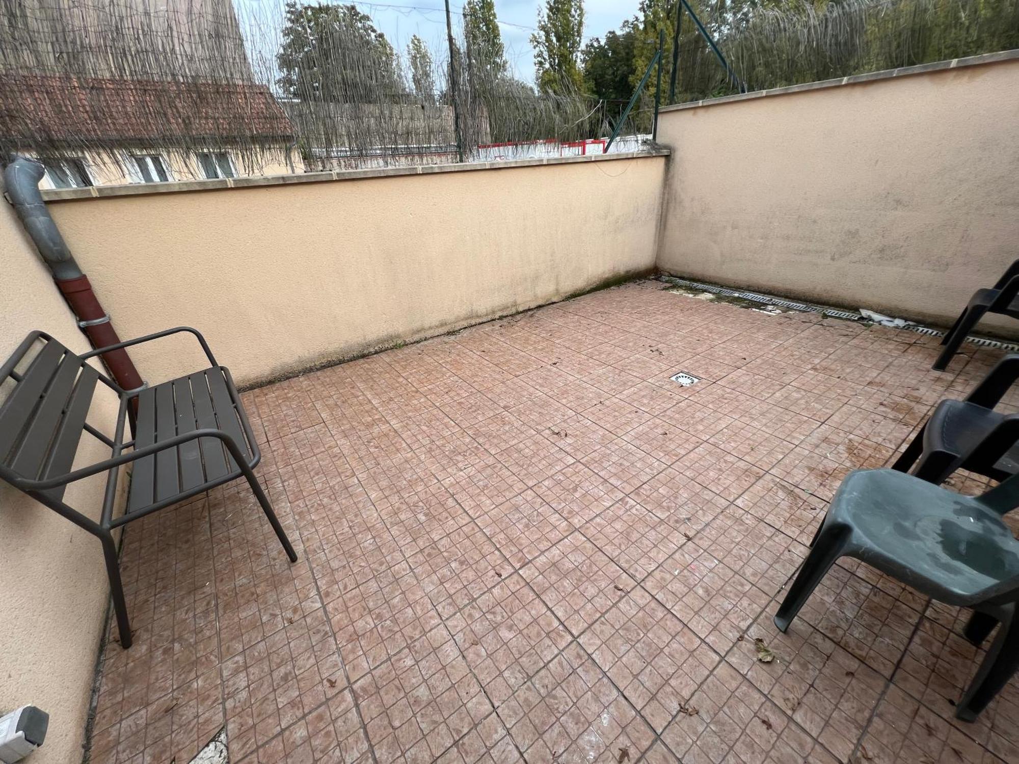 La Maisonnette Un Sejour A Part Longeville-les-Metz Exterior photo